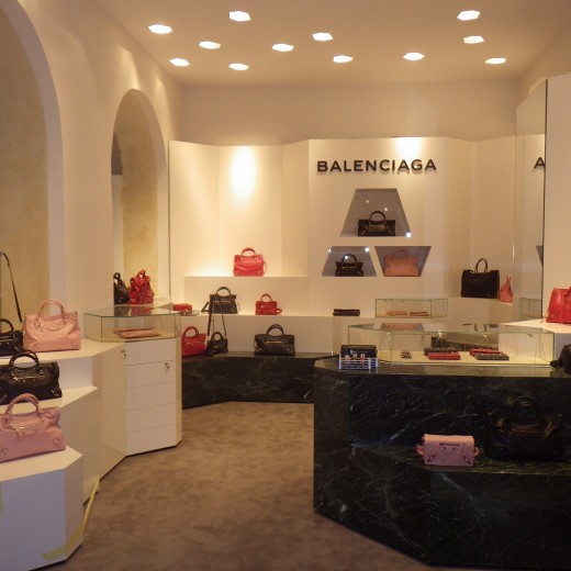 Agencement boutique Balenciaga